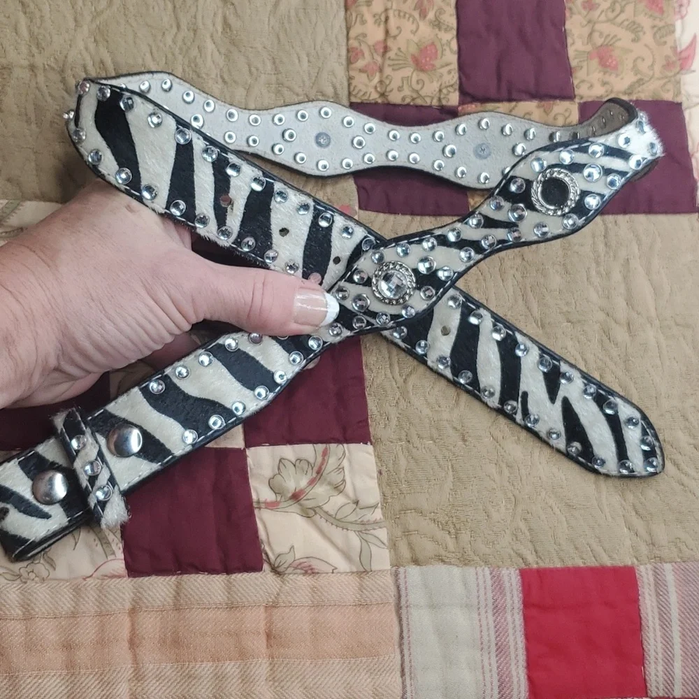 Nacona Black & White Zibra Belt size 26